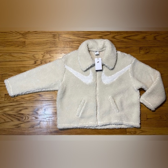 Nike Sportswear Swoosh Women's Jacket Sherpa OVERSIZED Sz Large New - Picture 3 of 9